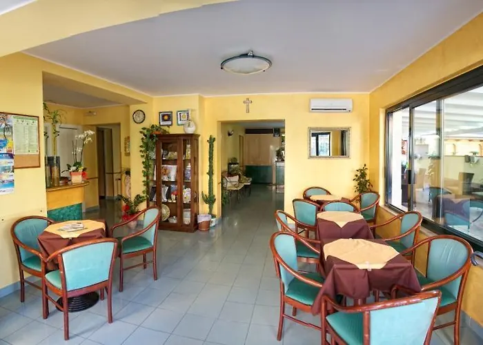 Sirena 2* Пинето